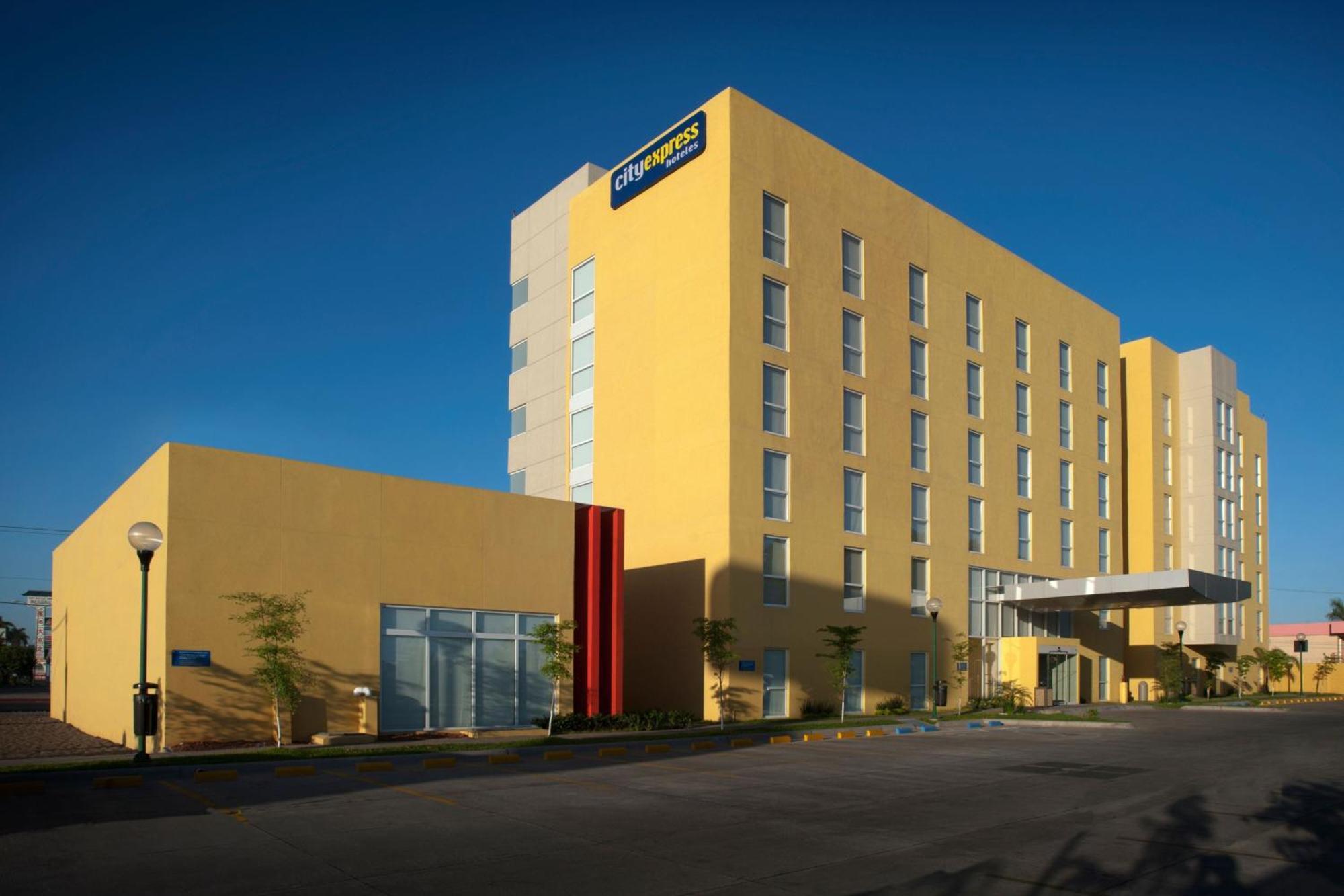 ซิตี้ เอ็กซ์เพรส ซิวดัด โอเบร์กอน Hotel ซิวดัด โอเบรกอน ภายนอก รูปภาพ